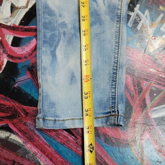 Urban Chic skinny jeans size 9 - custom in-house reverse tie-dye light blue - Picture 6 of 9